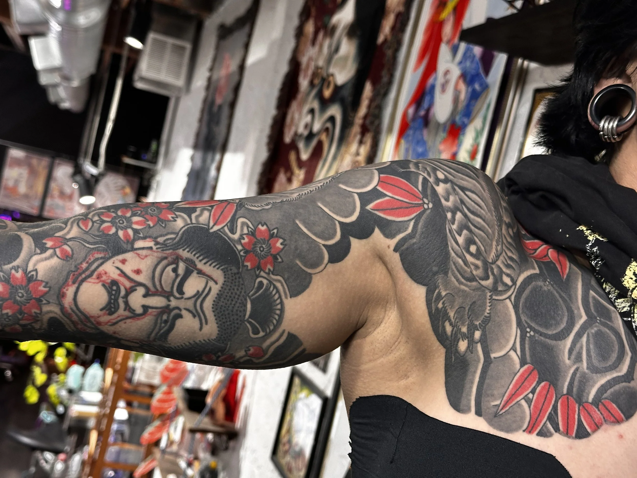 Japanese irezumi tiger sleeve tattoos by Dominic Vasquez at Superfly Tattoo in San Diego, California