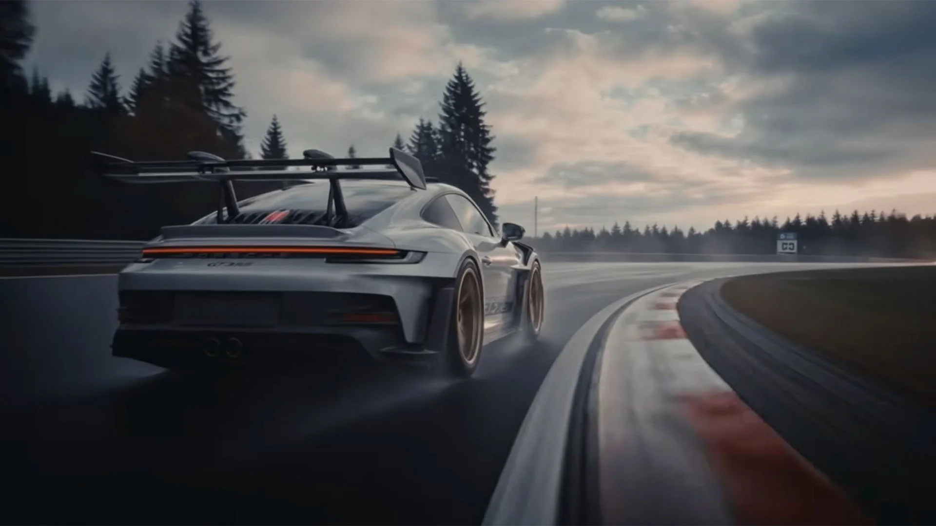 Porsche 911 GT3 RS I AI Spec Film