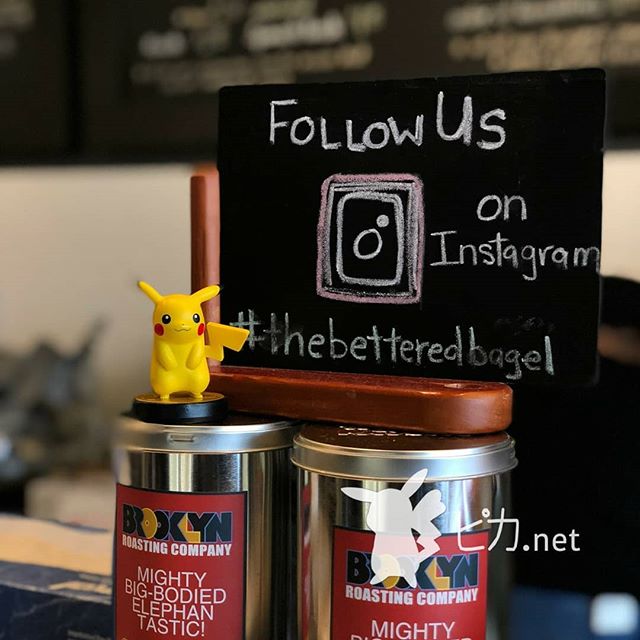 ☕☕☕ After being down and out with sickness for the past almost two weeks, Pika and I had to go to NY to take care of a traffic violation (>﹏<) but while we were there, we stopped by next door and had one the BEST bagels I've ever tasted!  Definitely