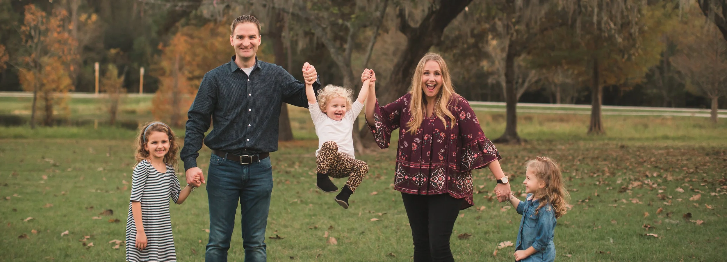 Becky+Kiser+-+Family+Photo+%28fun%29.jpg