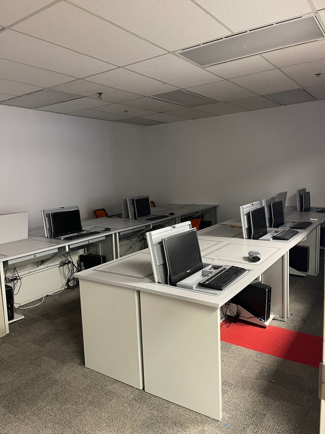 2021, avenue Union, local 915 (Ville-Marie) H3A 2S9