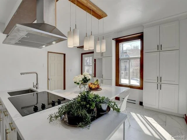 6817, avenue Lamont (Le Sud-Ouest) H4E 2T8