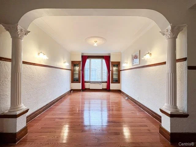 5206, avenue Mountain Sights (Côte-des-Neiges/Notre-Dame-de-Grâce) H3W 2Y2