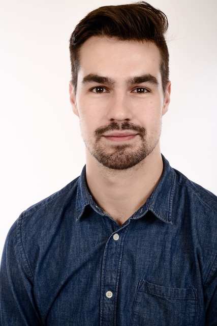 LEE DAVID SKUNES Lee is excited to be joining the Burn Family- He has been teaching since 2012 and has been practicing since 2010. A stint in the hospital due to stress ulcers set him on a path that he is forever grateful for. Lee is also a reiki level 3 practitioner as well. In addition to this, he is a personal trainer who specializes in injury prevention, anatomy, and sports performance. His classes are a mixture of breath based explorations, meditation, mobility, and an awareness of mind and body connection. Lee’s commitment to empowering each student, regardless of how long they have been practicing, is what makes his heart happy. Come take a class with Lee today!