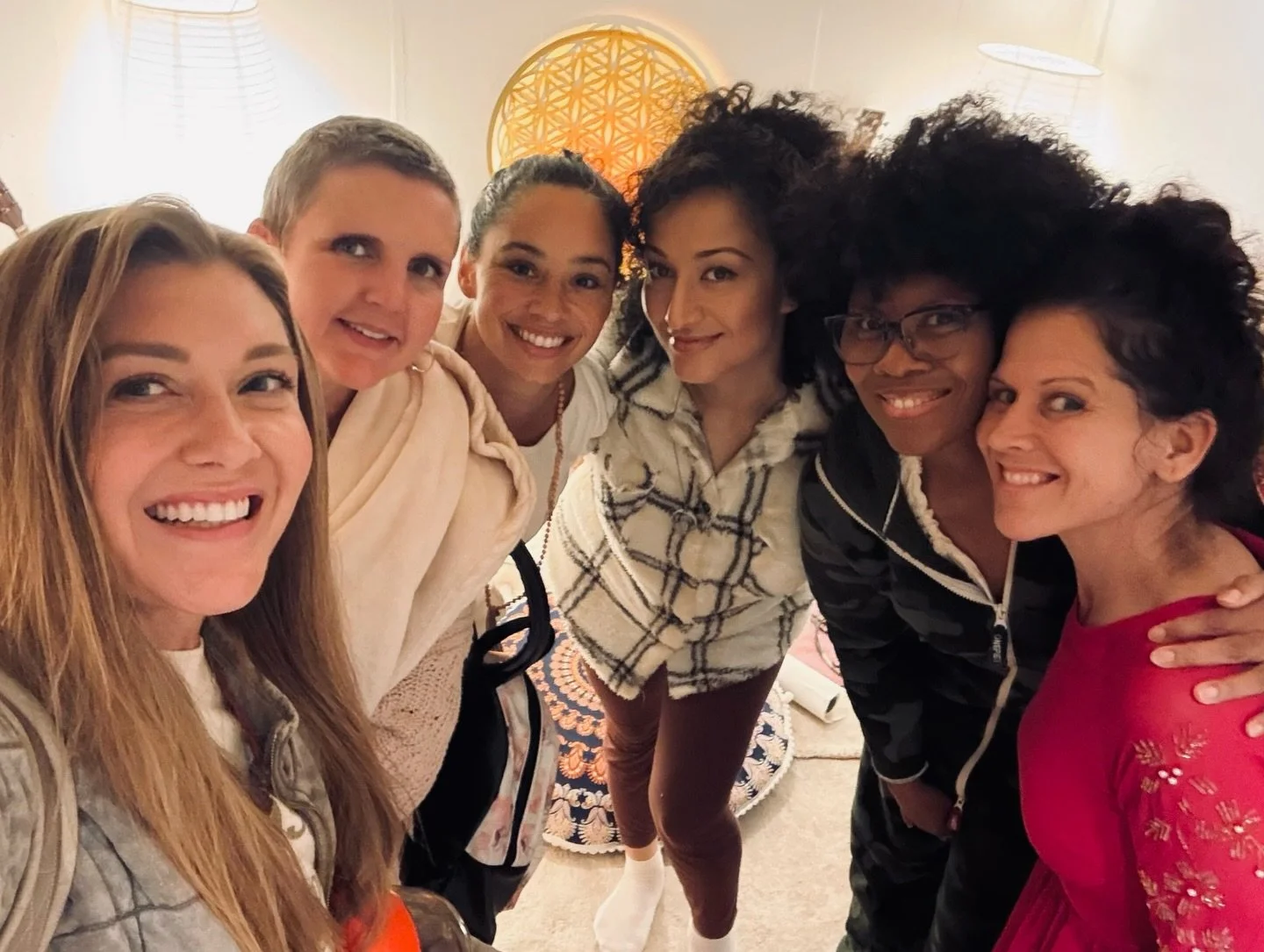 Thank you ladies for such a beautiful Women&rsquo;s Circle last night. 💃🏽💃🏽💃🏽💃🏽💃🏽💐🌺🌸🌹🌻🌼

It was so lovely to be with you all and so nourishing to have you all to ground with back here in Los Angeles after my trip to Australia. 

Thank
