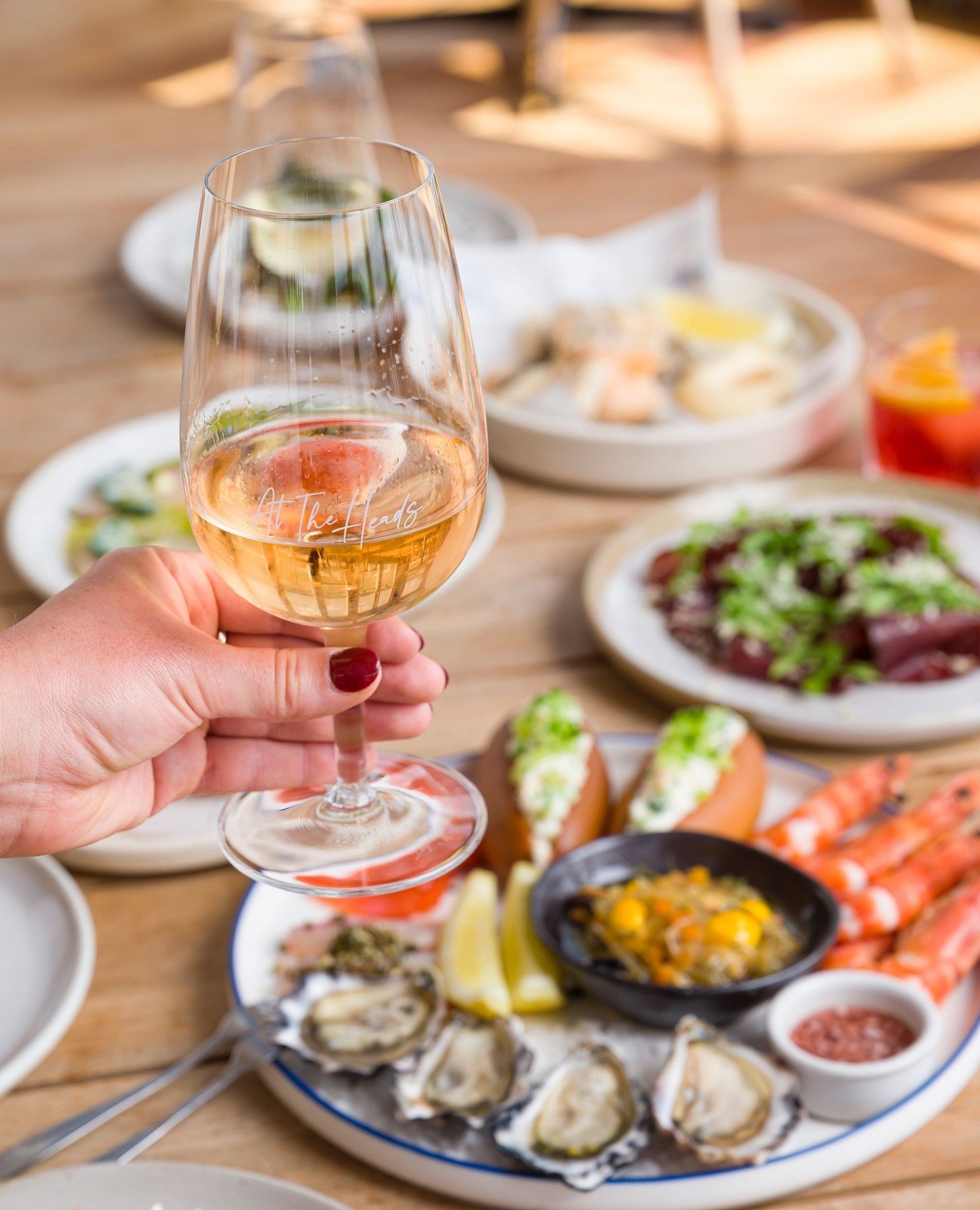 ⁠A refreshing glass of ros&eacute; with our delectable seafood platter. 💫⁠
⁠
📸@yusuke_sato_photography