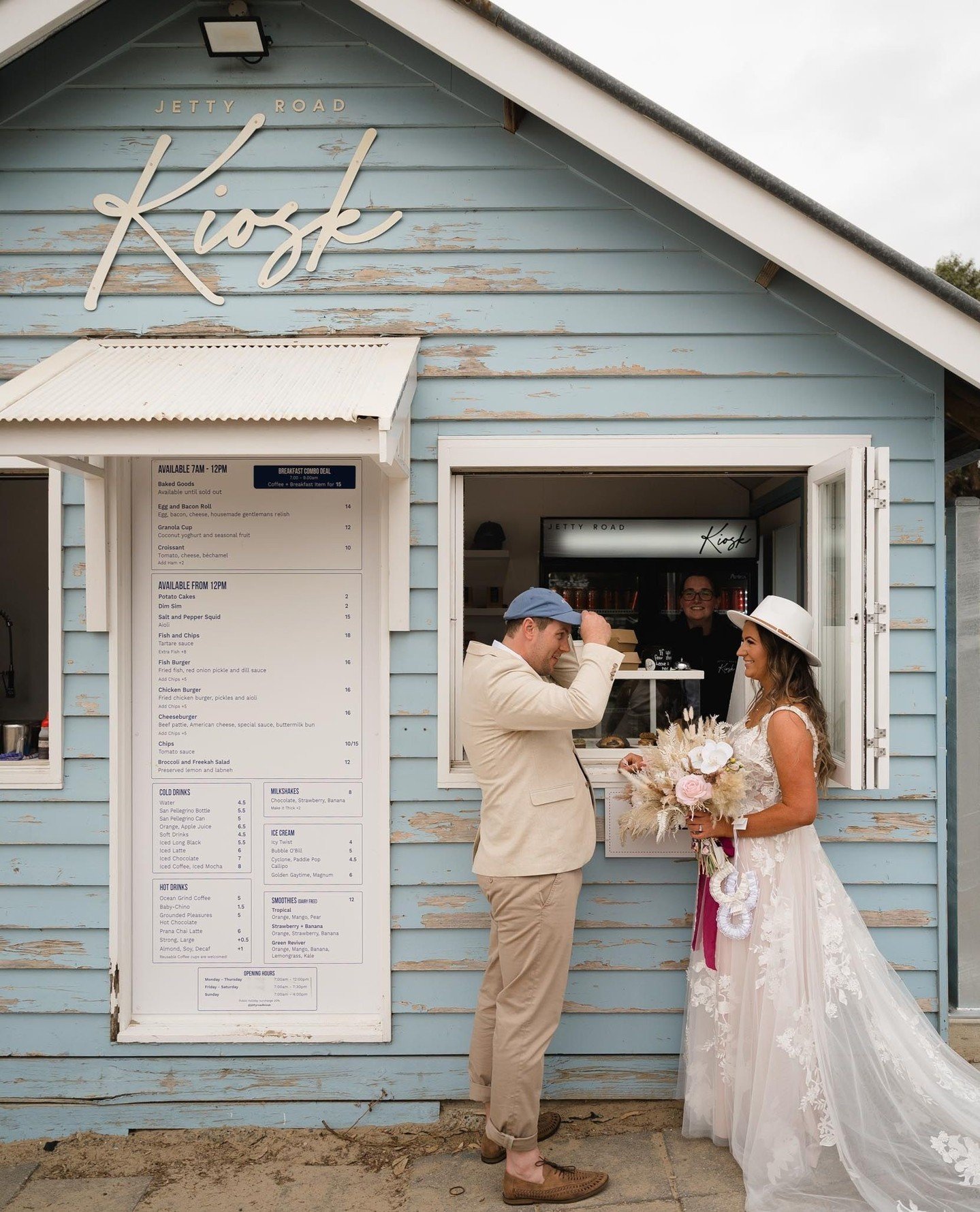 Making memories, one iconic moment at a time 🤩⁠
⁠
📸 @weddings.with.alexshore