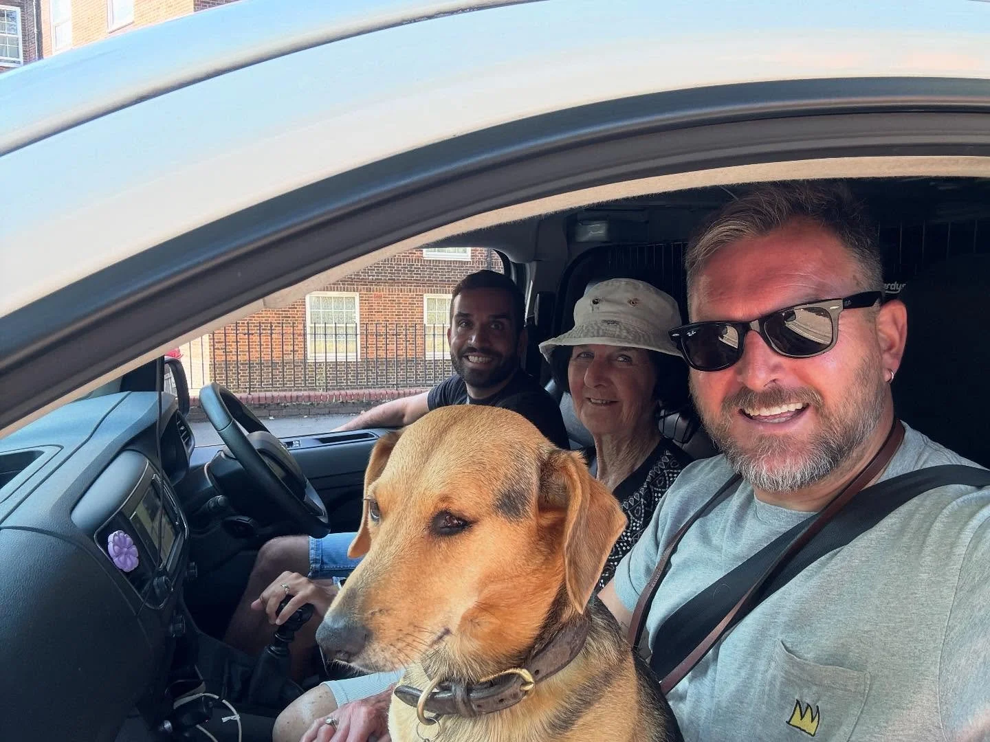 It&rsquo;s &lsquo;bring your @fraser.nina to work&rsquo; day.

@matteo__mercuri 
#minidachshund #minidachshundofinstagram #sausagedog #sausagedogsofinstagram #rescuedog #rescuedogsofinstagram #adoptdontshop #giveadogahome #george #winston #dogsofinst