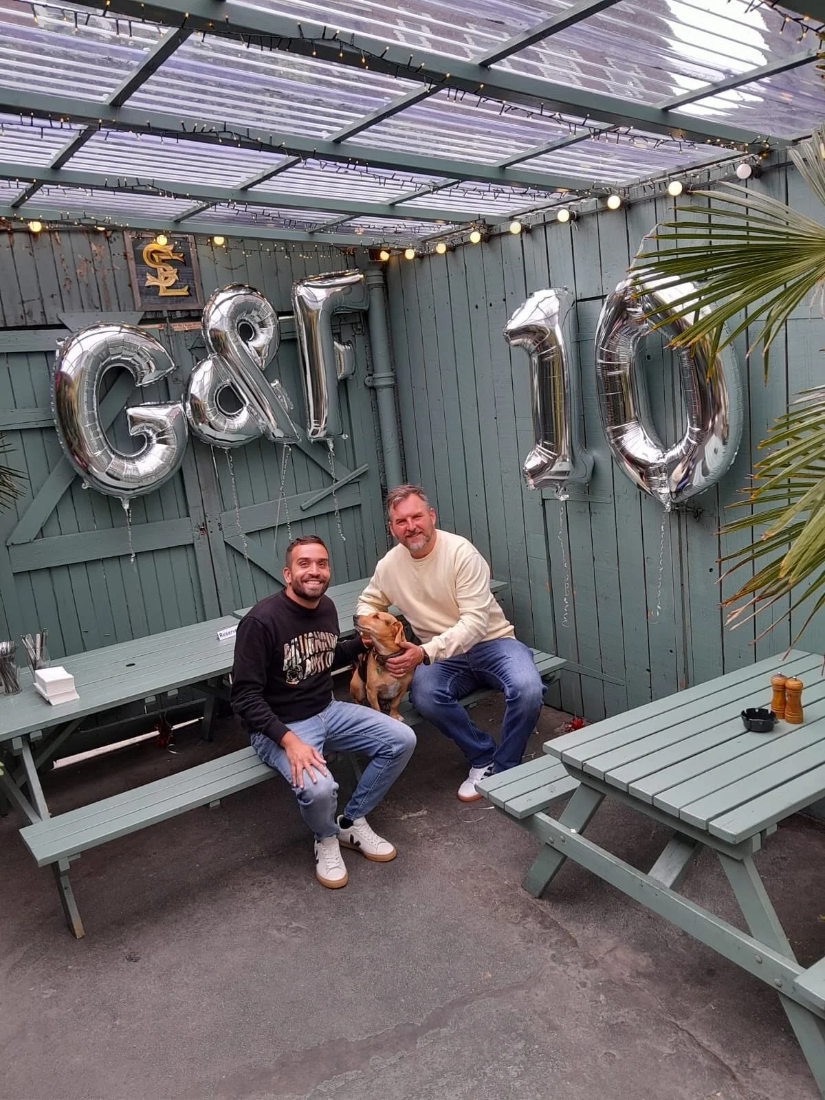 Beautiful furiends, friends &amp; family, delicious food, yummy treats, a bevvy or two, gifts, love, lots of laughter and loads of fun.
The only thing missing was Georgie but we celebrated his birthday and the 10th anniversary of G&amp;F in the best 