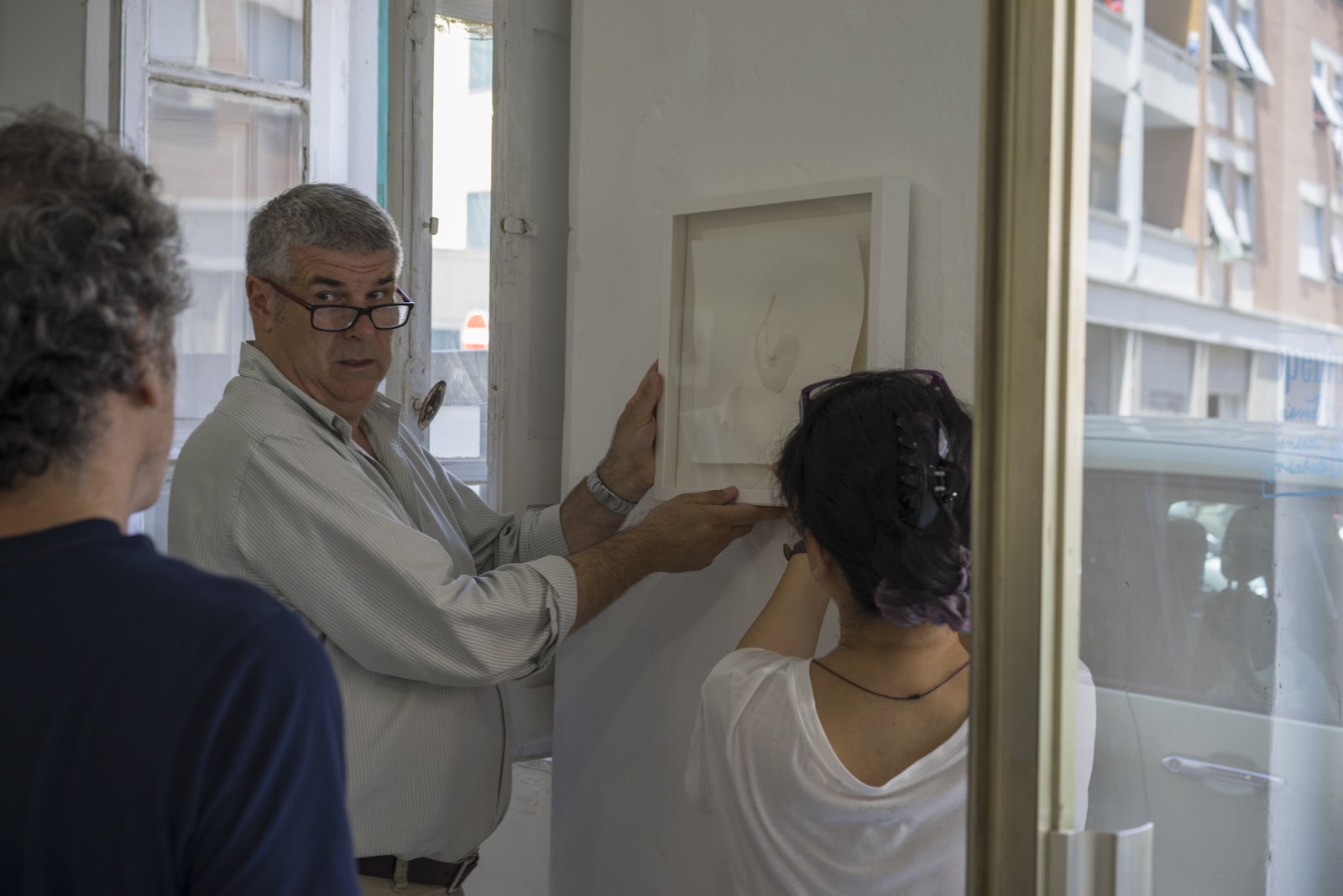 durante l'allestimento: Sergio Tossi