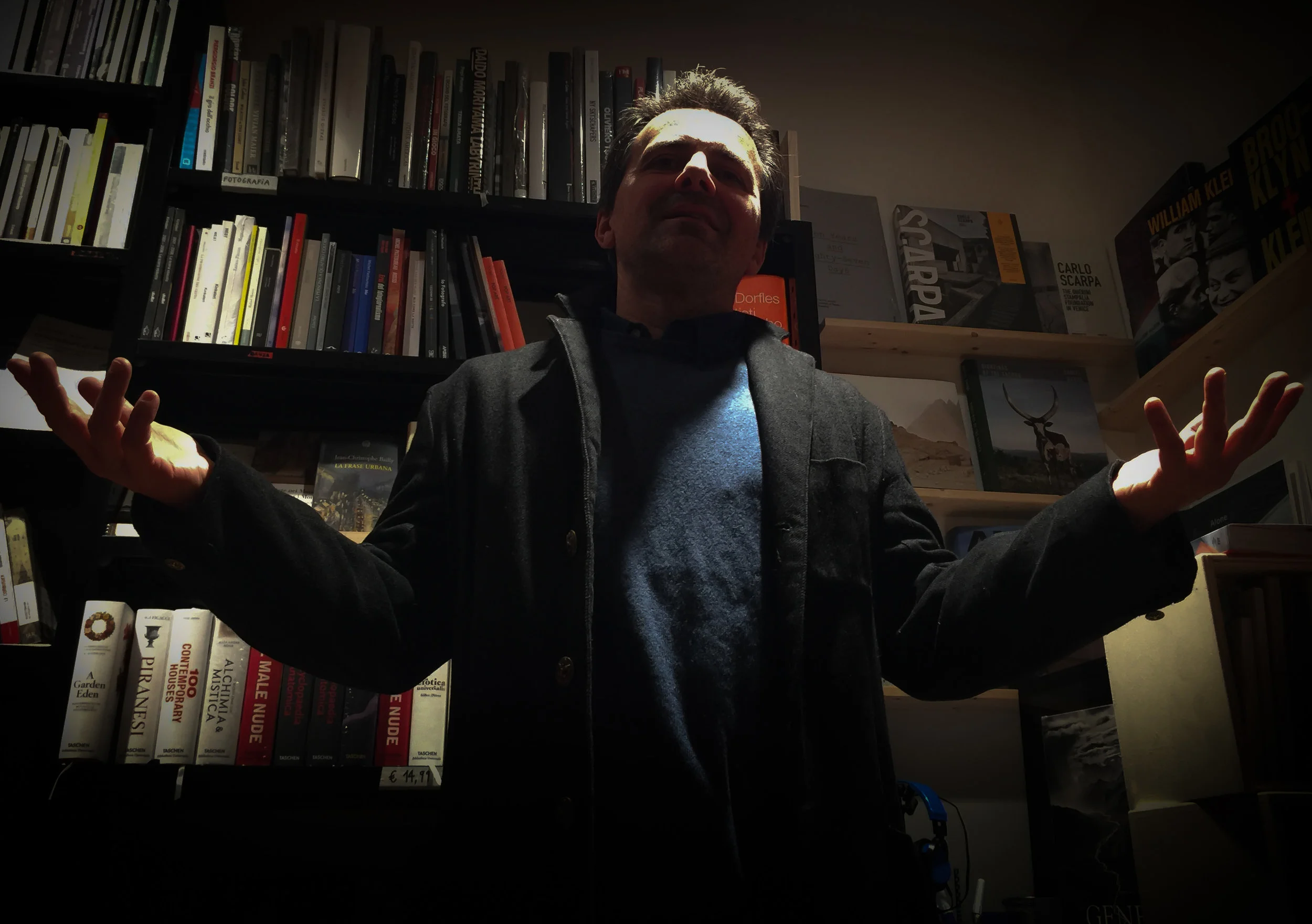 Enzo Fileno Carabba fotografato da Carlo Zei