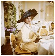 L'elegante signora ospite