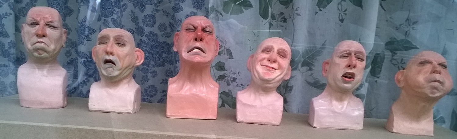 straining wigstands hk.png