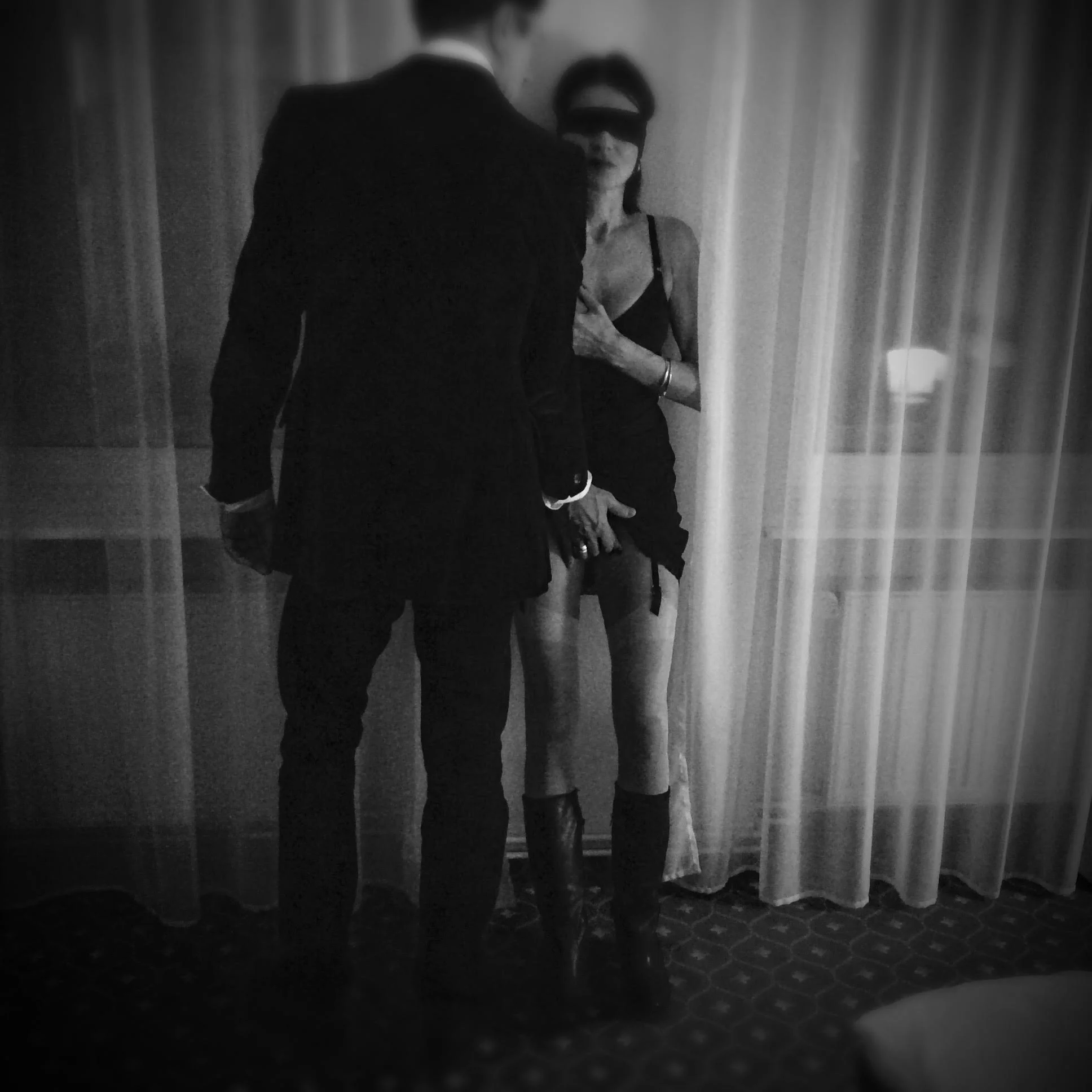 blindfold:man.jpg