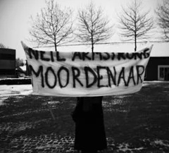  Neil Armstrong moordenaar (2010) 
