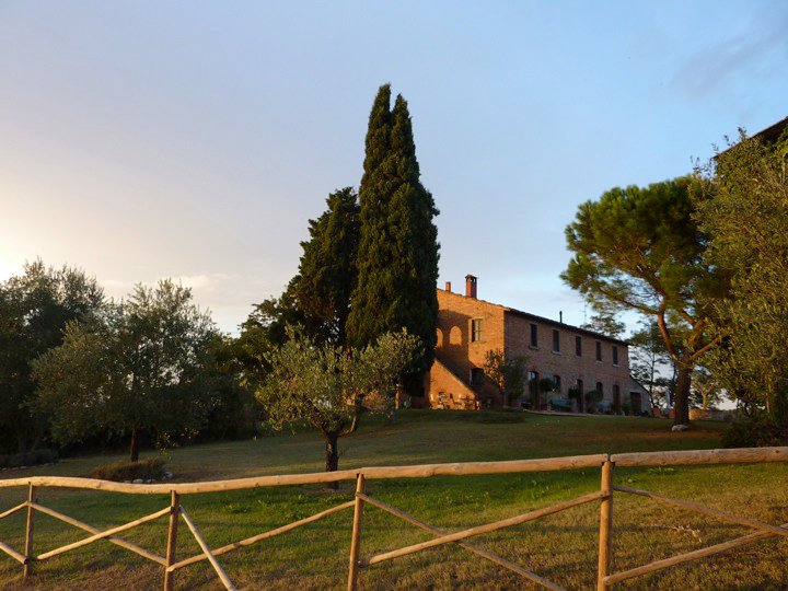 Shaded views of Siliano Alto | EAT.PRAY.MOVE Yoga Retreats | Tuscany, Italy