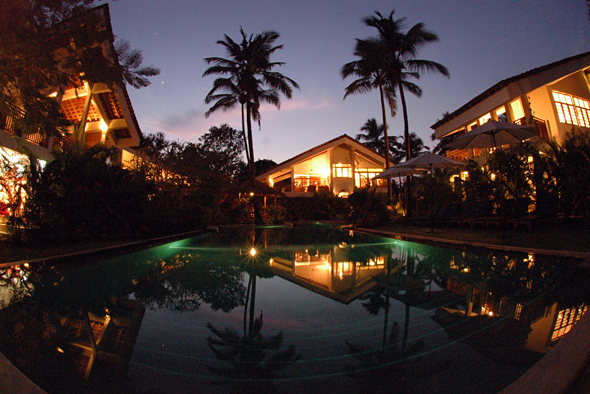 Evening at the hotel | EAT.PRAY.MOVE Retreats | Goa, India