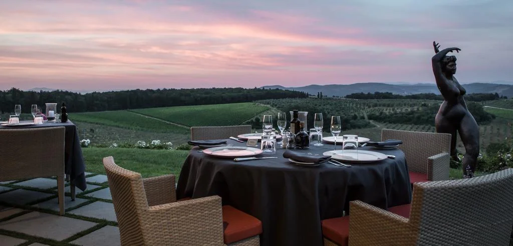 Dinner sunset Castello del Nero | EAT.PRAY.MOVE Yoga | Chianti, Italy