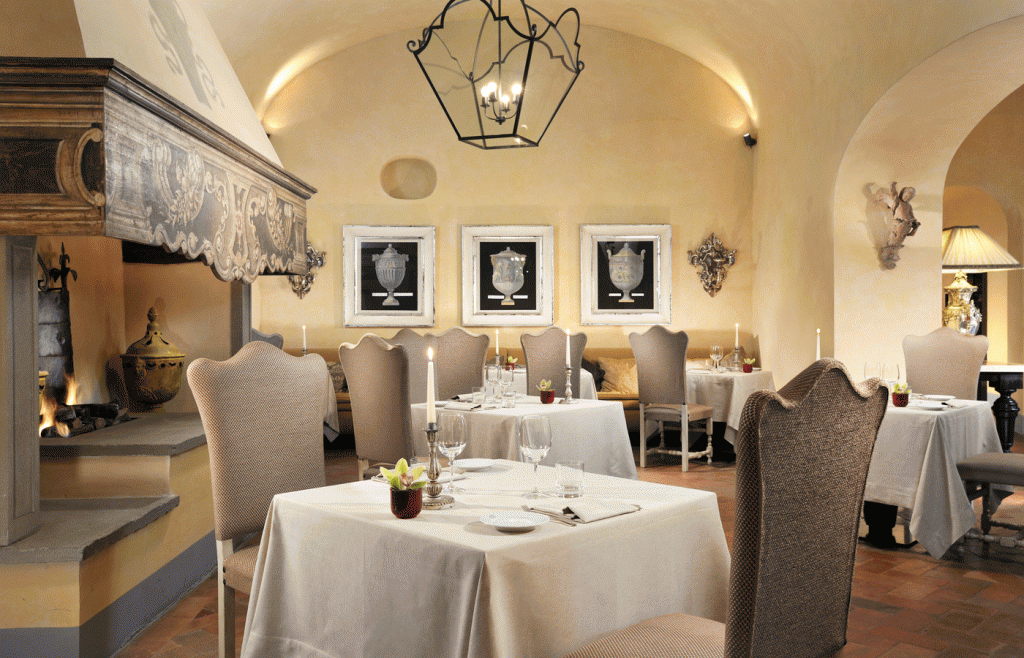 A warm dining experience Castello del Nero | EAT.PRAY.MOVE Yoga | Chianti, Italy