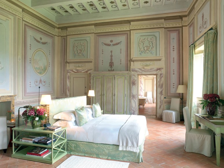 Light filled bedrooms Castello del Nero | EAT.PRAY.MOVE Yoga | Chianti, Italy