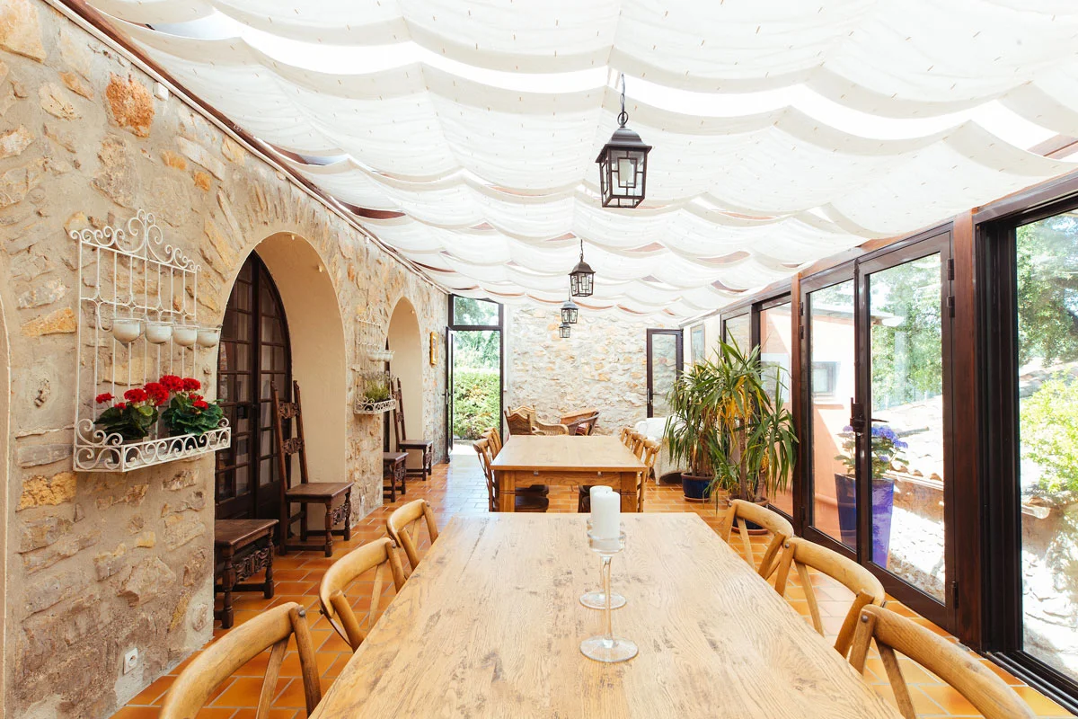 Shaded sunroom Bastide Avellanne | EAT.PRAY.MOVE Yoga Retreats | Provence, France