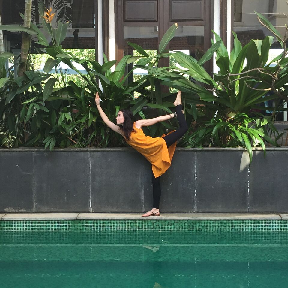 Dancer's pose by the pools | EAT.PRAY.MOVE Retreats | Goa, India