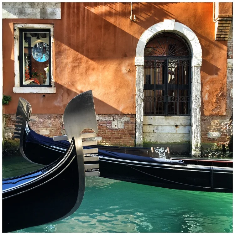 Art photo - Terracotta wallks, blue water EAT.PRAY.MOVE Yoga | Venice, Italy