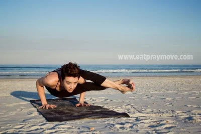 Pose Series #7 \ Astavakrasana