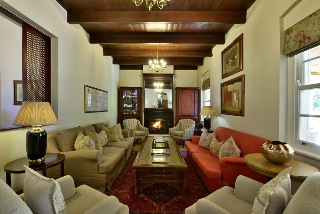 gallery-20-361-tilney-manor-lounge-2016-2-web.jpg