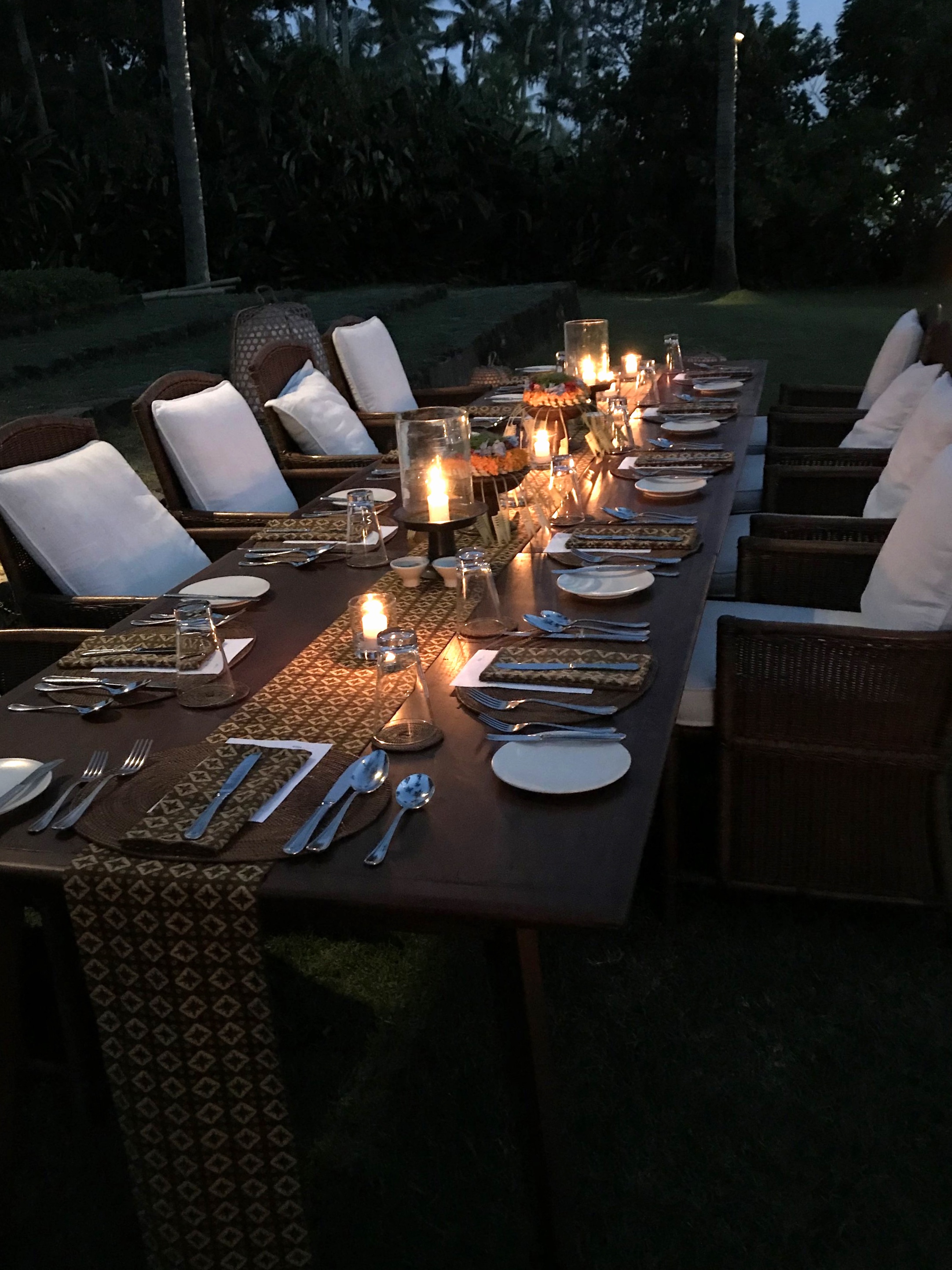 A relaxing evening meal | EAT.PRAY.MOVE Yoga | Bali, Indonesia