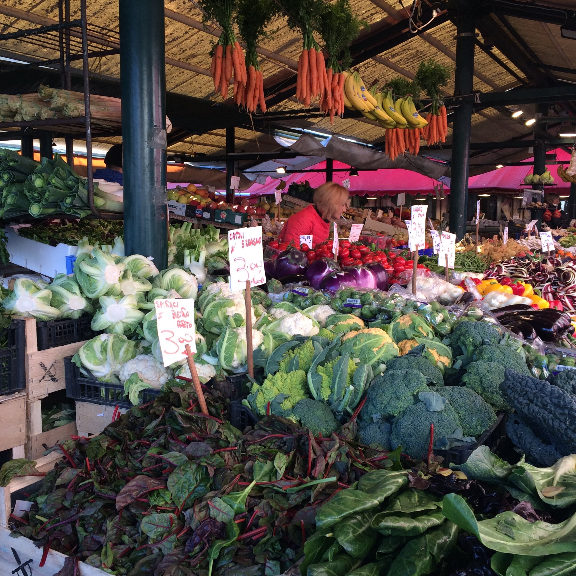 The farmer's market near Rialto | EAT.PRAY.MOVE Retreats | Venice, Italy 