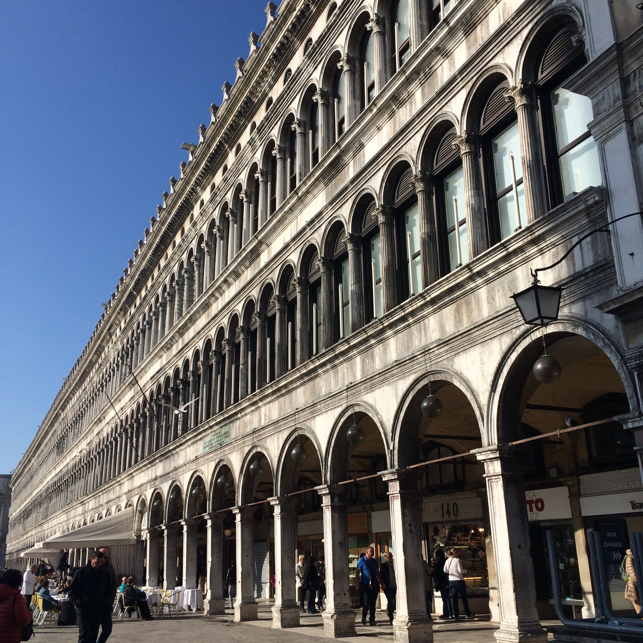 Symmetry in St. Mark's Square | EAT.PRAY.MOVE Retreats | Venice, Italy 