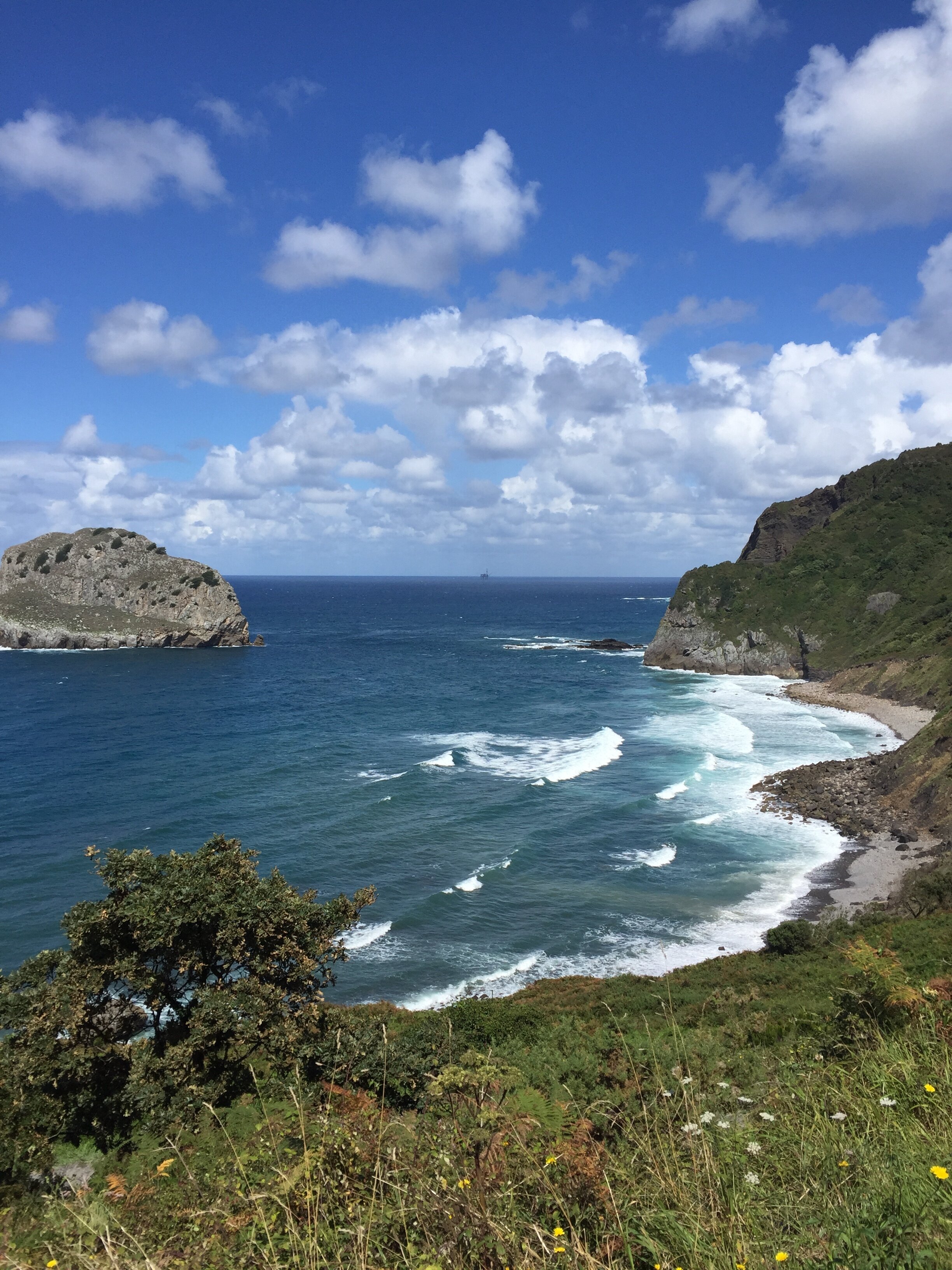 San Sebastien's beautiful coasts | EAT.PRAY.MOVE Retreats | Basque Country, Spain 