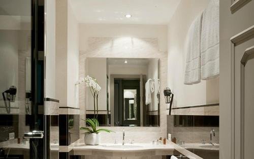 Stylish bathrooms | EAT.PRAY.MOVE Yoga Retreats | Lake Como, Italy 