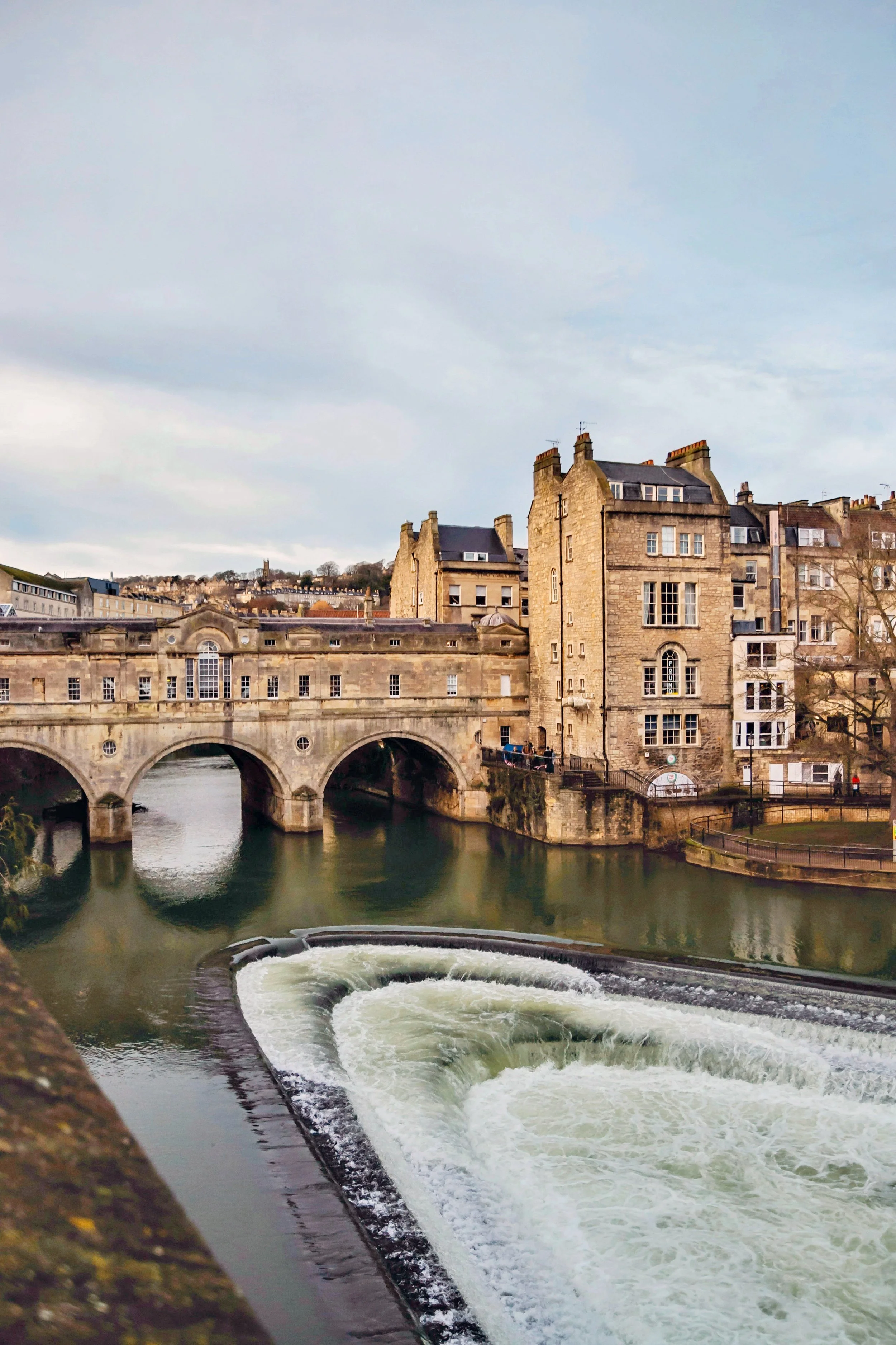 LOCATION TEMPTATION / BATH, ENGLAND