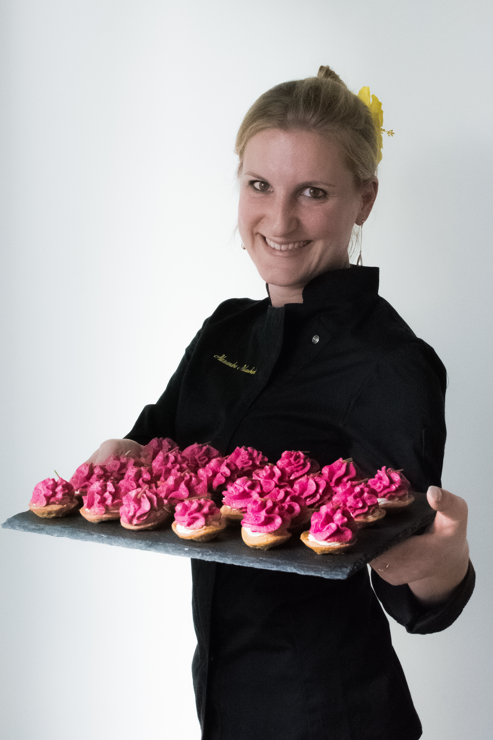 hibiscus-dinners-alexandra-maubant