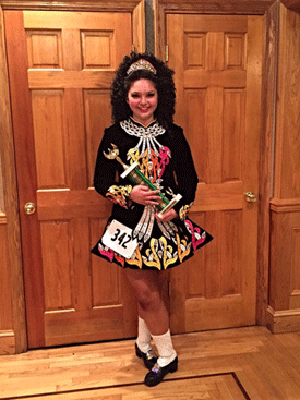 Caitlin-Ennis-FTatHome-ForWeb copy 2.gif