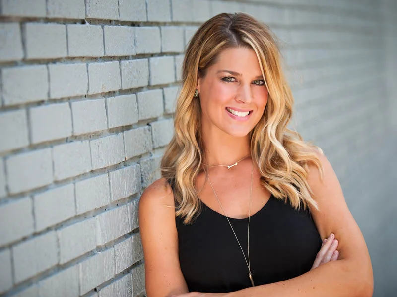 Cara Sovereign, Licensed Esthetician at Eve A Salon & Spa in Lincoln, Ne
