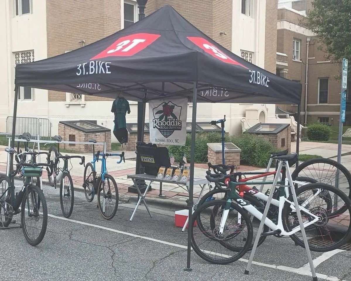 We're set up at Lenoir Bicycle Festival Expo (in Downtown Lenoir) across from Shake N Dog. We have our 3T Exploro demo fleet!
&bull;
&bull;
&bull;
#3Tbikes #3TExploro #bikedemo #LenoirNC #gravelcyclist #gravelcycling #bikelife #instacycling #bikepics