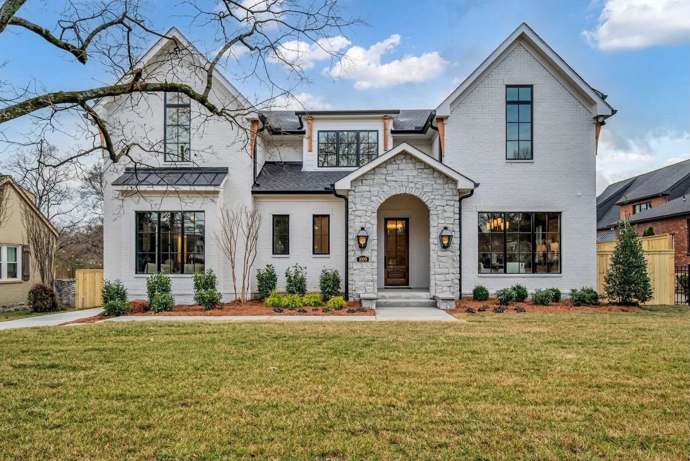 🌾 Stunning new construction in a sweet little Green Hills pocket featuring white oak flooring, stone masonry, gas-burning lanterns, Visual Comfort lighting, Thermador appliances, and plenty of backyard space to add a pool.

* Comment HOME for the li
