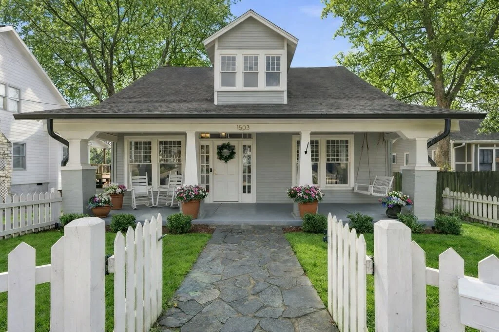 🌷 Timeless charm in 12 South 🌷

* Comment HOME and I&rsquo;ll send you the listing link!

Originally built in 1930 and thoughtfully renovated in one of Nashville&rsquo;s most beloved
 neighborhoods. Just steps away, down a tree-lined street, from a