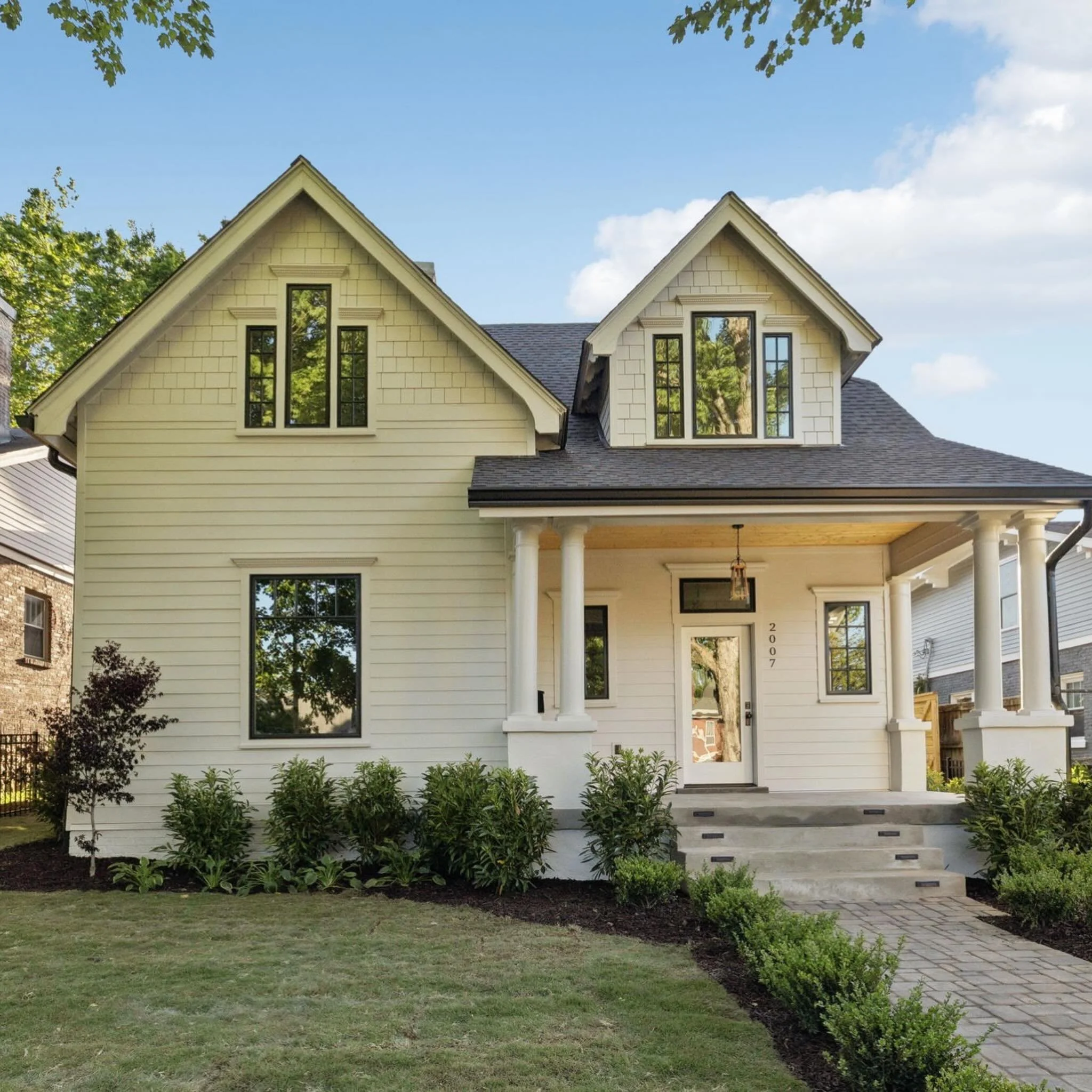 🌾 Originally built in 1920 and recently renovated in Belmont-Hillsboro. Featuring a brand new DADU, white oak throughout, and Taj Mahal quartzite.

* Comment HOME and I&rsquo;ll send you the listing link

* DM with inquiries and showing requests 

&