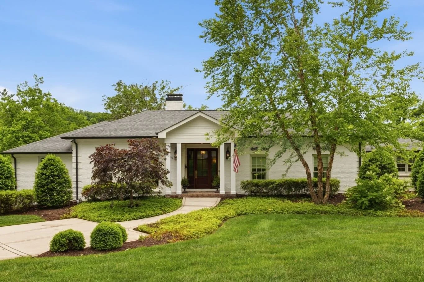 🌾 Serene Forest Hills ranch ~ coming soon to the market. Resort style outdoor living on a gorgeous 1.4 acre lot.

* Comment HOME and I&rsquo;ll send you the listing link

* DM with showing requests 

&bull; 4 beds + 4.2 baths
&bull; 4,149 sq.ft
&bul