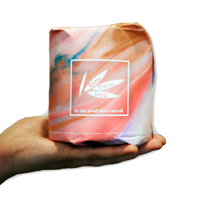 Bim+Bam+Boo_Hand+holding+roll.png