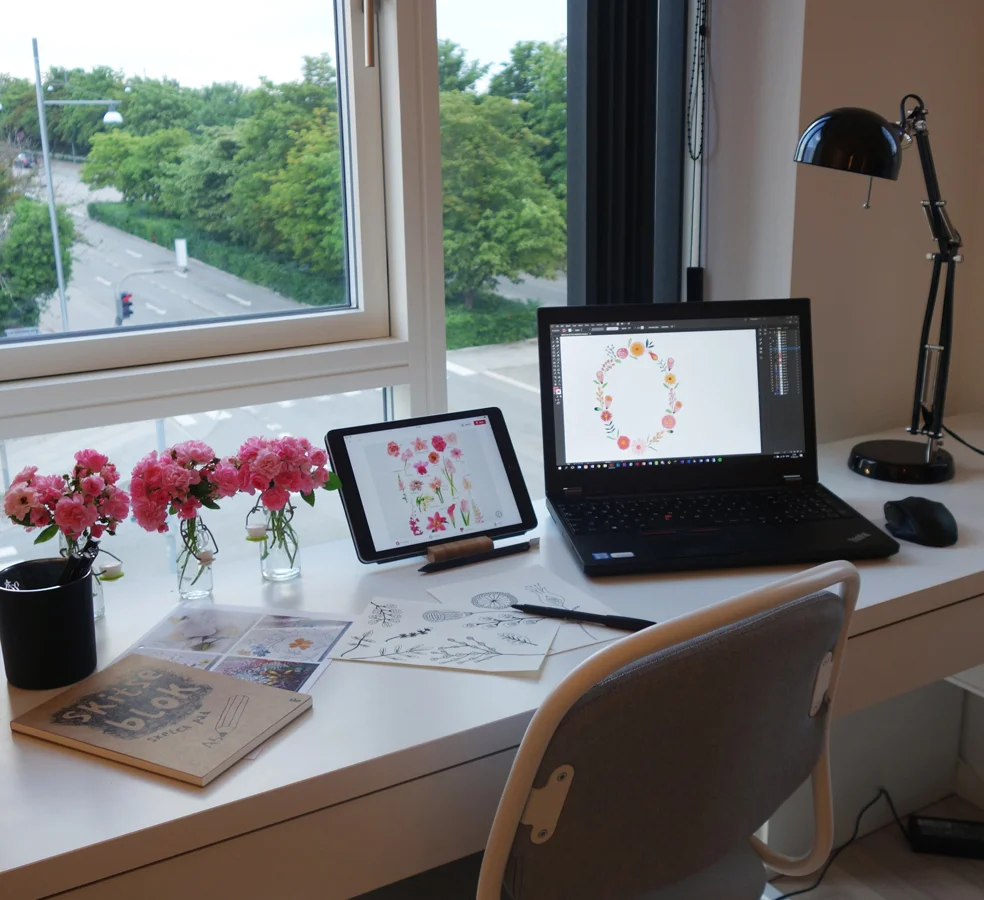 Nina's Studio.