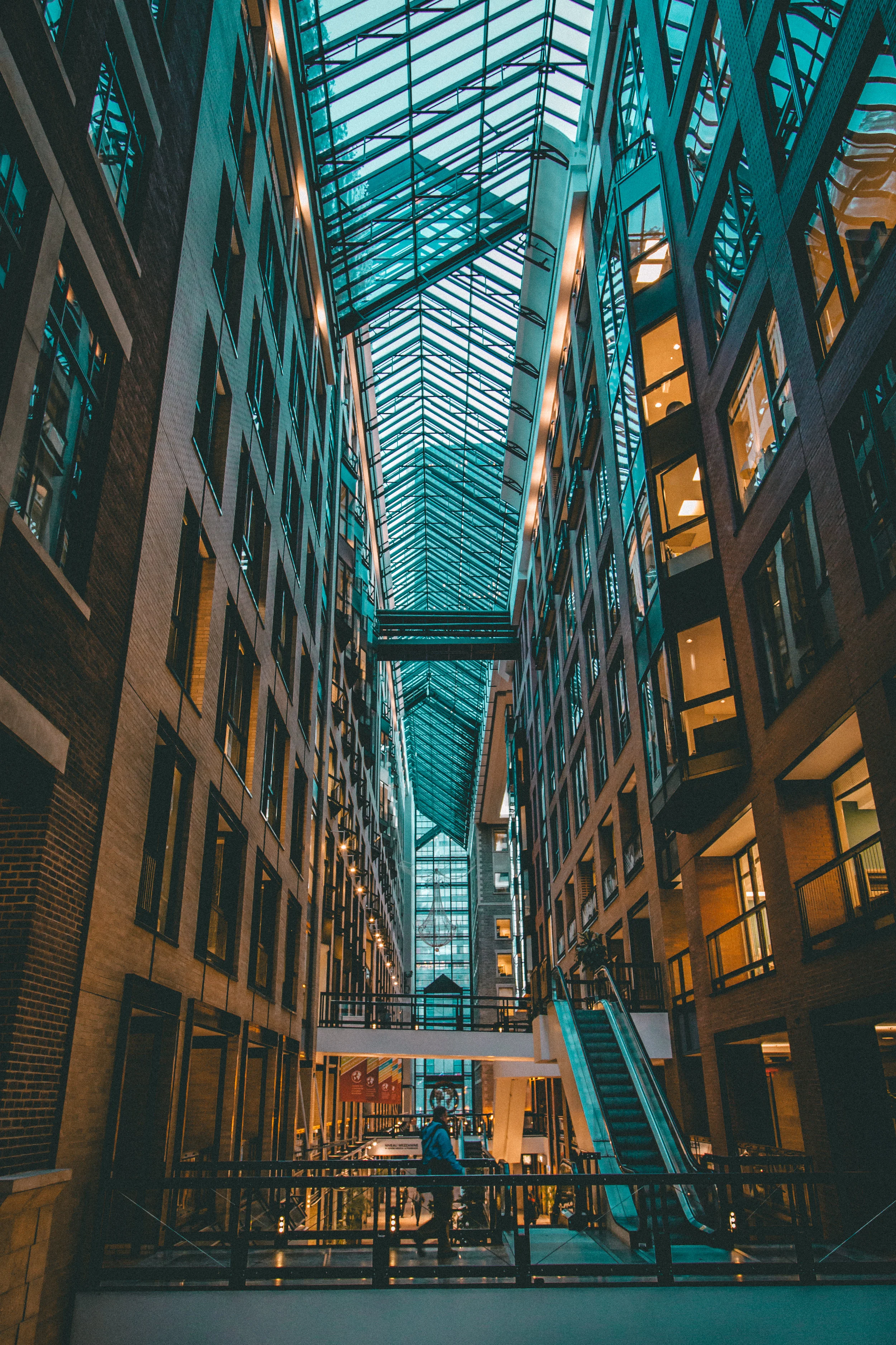 Montreal 17'  (1 of 1).jpg