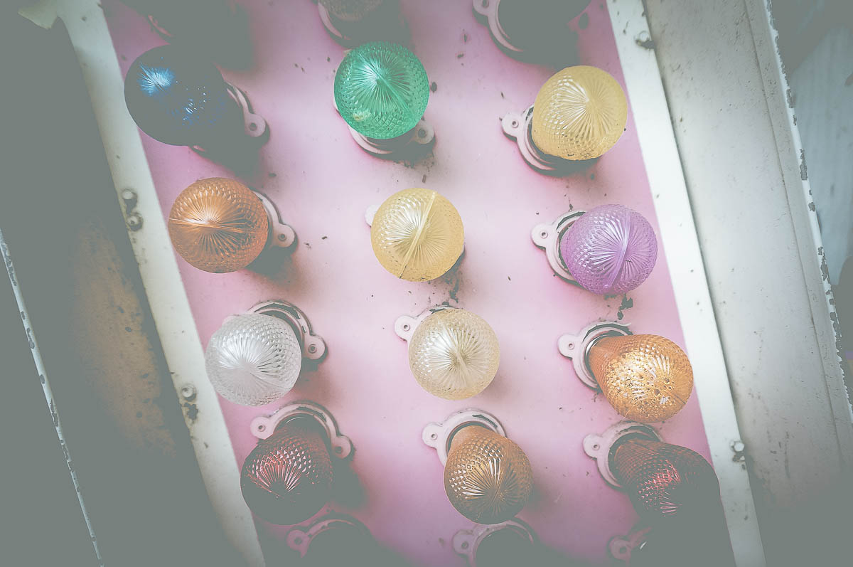 colored-lights-for-a-sign-holly-postler-photography-1.jpg