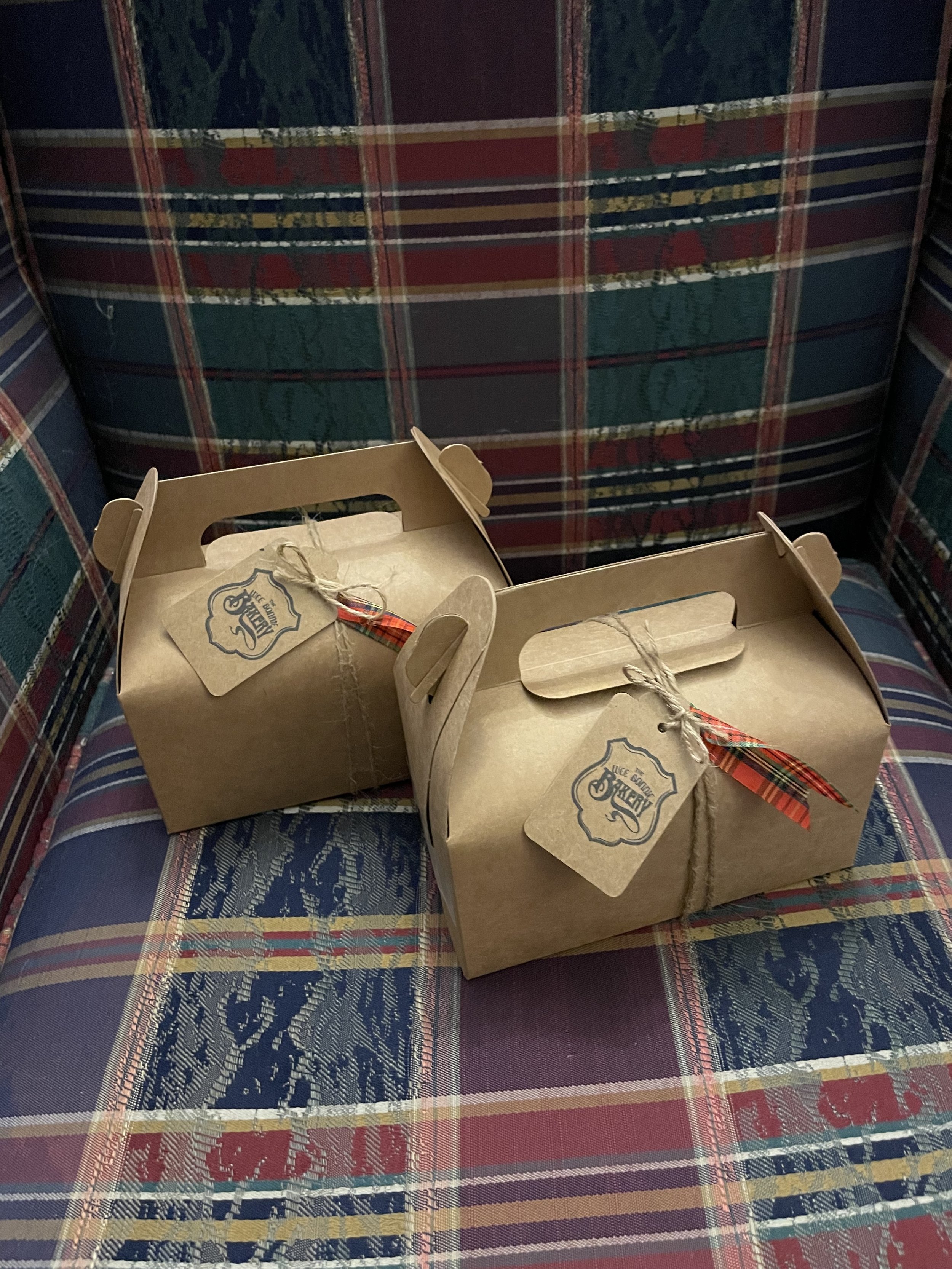 Handle box 1.jpg