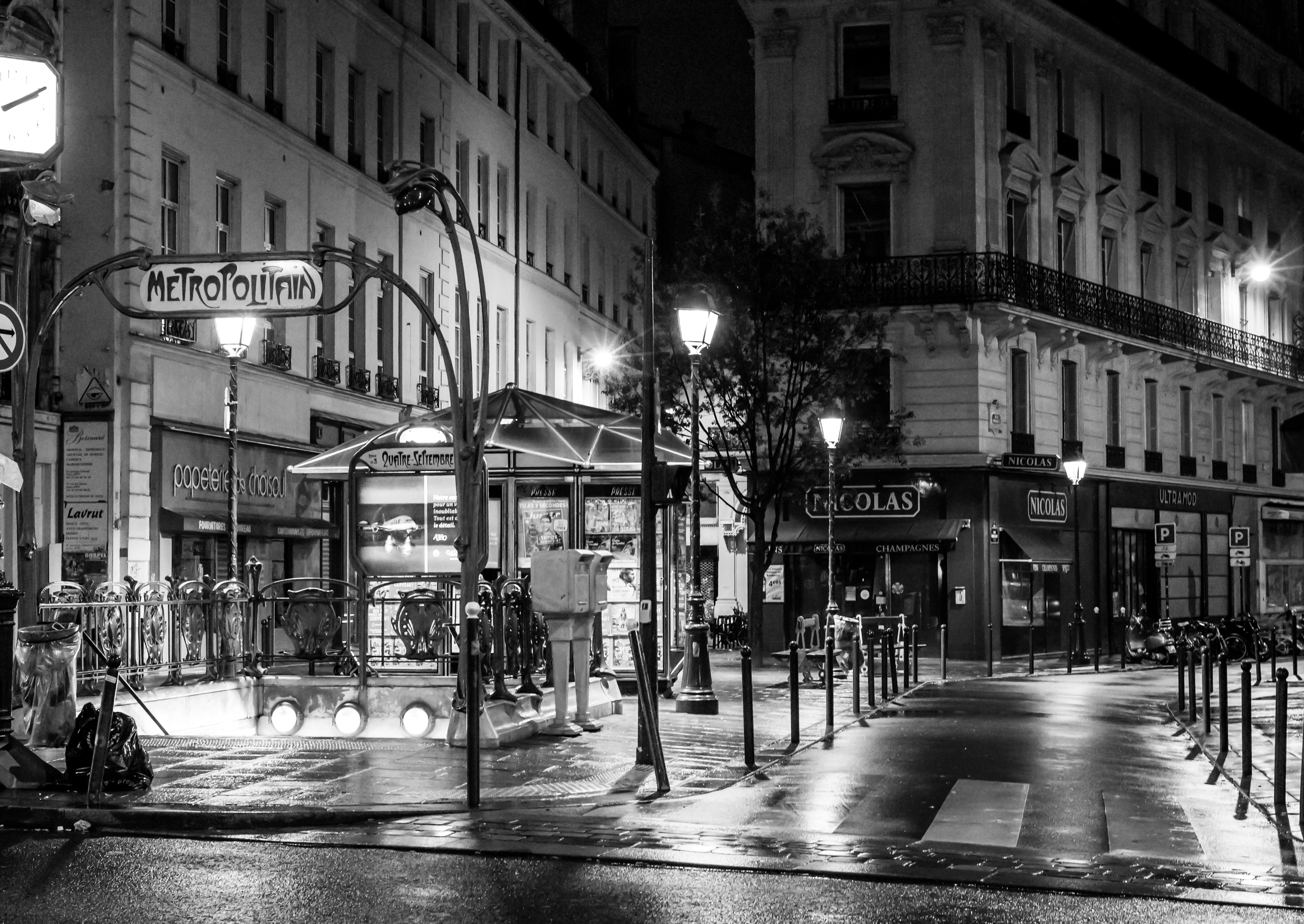 Metro Quatre Septembre - winter night - Paris, France