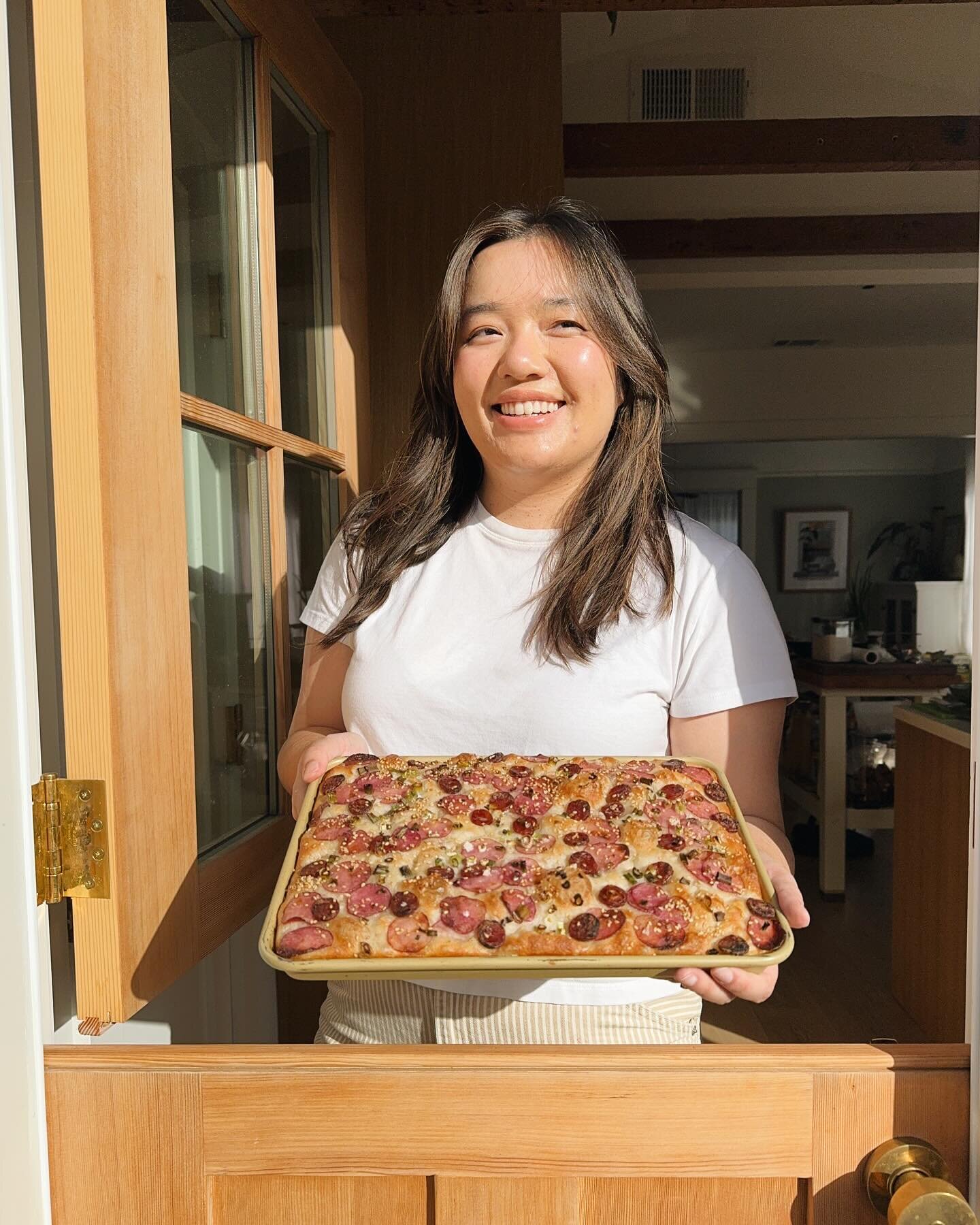 If you stop by our house I&rsquo;ll most likely greet you at the door with some sort of fresh bread out the oven 🍞 

I made a little quarter sheet pan focaccia (for focaccia Friday?) that was heavily coated in green onion oil and topped with lap che